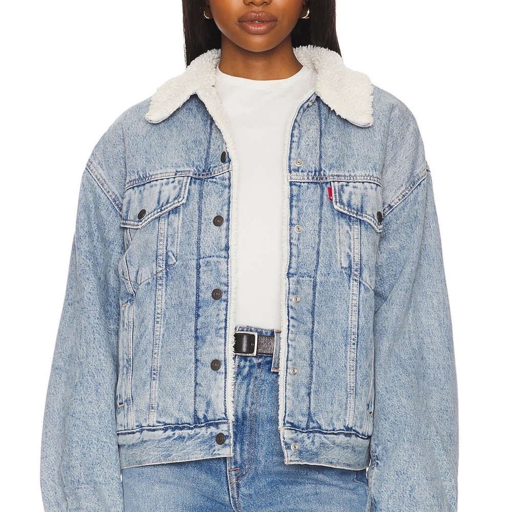 LEVIS 90’s Sherpa Trucker Jacket